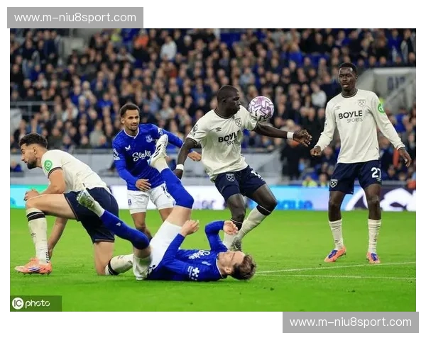 努诺中场硬度支撑体系 西汉姆联定位球威胁依然存在